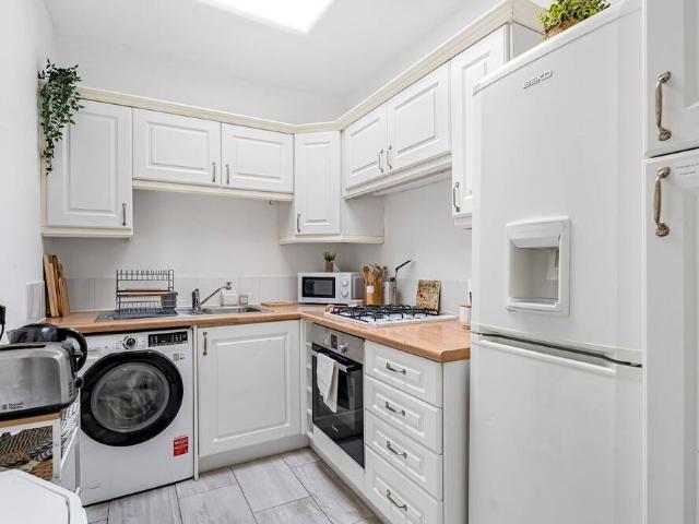 London, SW6 1SL, United Kingdom | 2 bed apartment for rent #147476624 | Rentberry