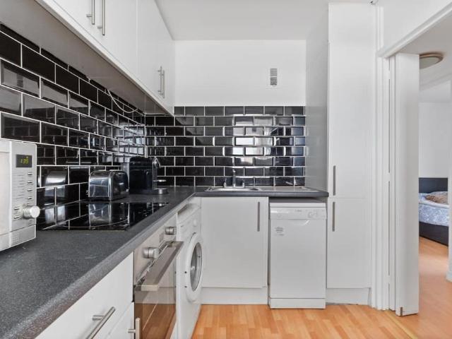 London, SW6 2DH, United Kingdom | 1 bed apartment for rent #172262051 | Rentberry