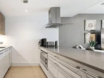 London, SW6 2PT, United Kingdom | 3 bed apartment for rent #167374013 | Rentberry