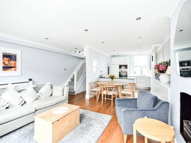 London, SW6 4LU, United Kingdom | 3 bed apartment for rent #121425966 | Rentberry