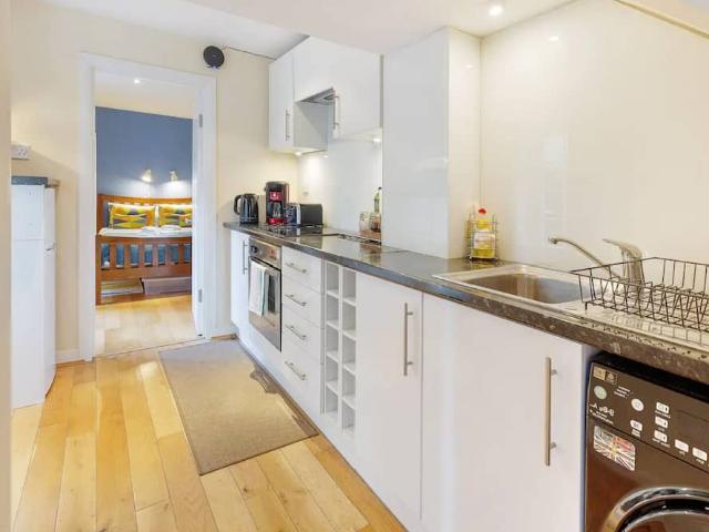London, SW6 5LR, United Kingdom | 2 bed apartment for rent #97298980 | Rentberry
