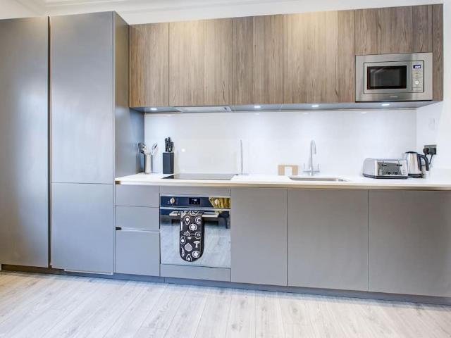 London, SW6 5SL, United Kingdom | 3 bed apartment for rent #170087819 | Rentberry
