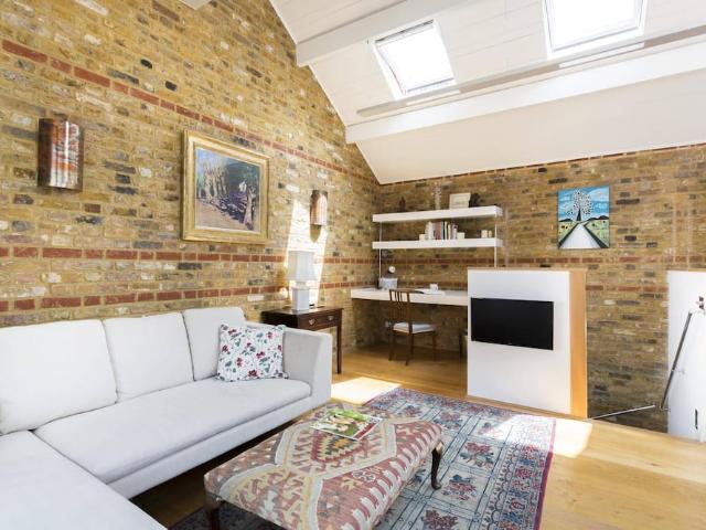 London, SW6 7DY, United Kingdom | 2 bed apartment for rent #168759462 | Rentberry