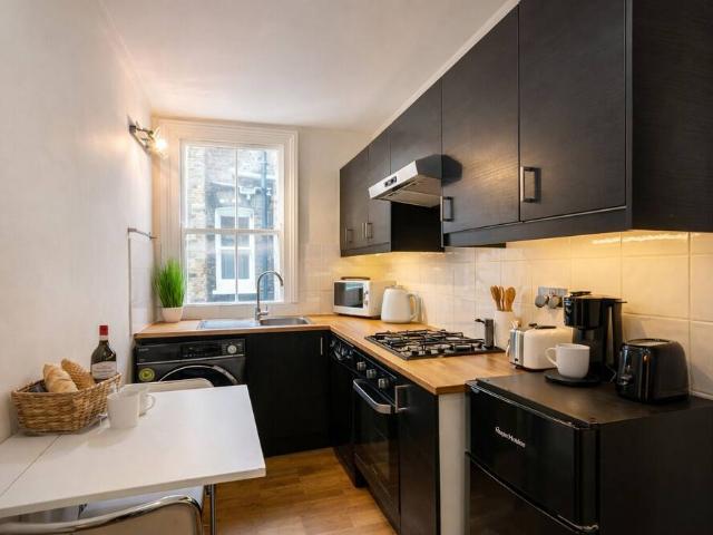 London, SW6 7EQ, United Kingdom | 2 bed house for rent #160247954 | Rentberry