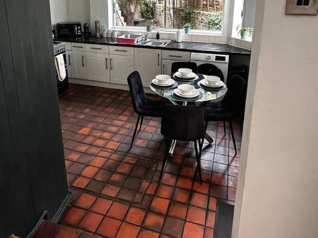 London, SW6 7JL, United Kingdom | 1 bed apartment for rent #169396624 | Rentberry
