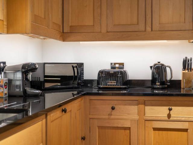 London, SW7 1JL, United Kingdom | 3 bed townhouse for rent #113971962 | Rentberry
