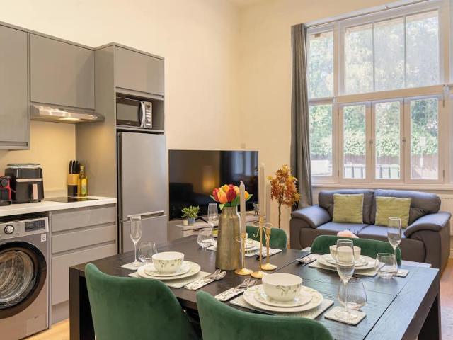 London, SW7 1NH, United Kingdom | 2 bed apartment for rent #171150183 | Rentberry