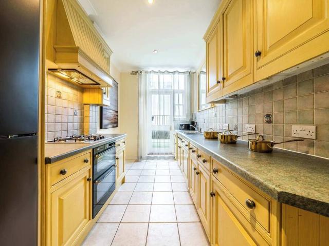 London, SW7 2ED, United Kingdom | 2 bed apartment for rent #100244856 | Rentberry