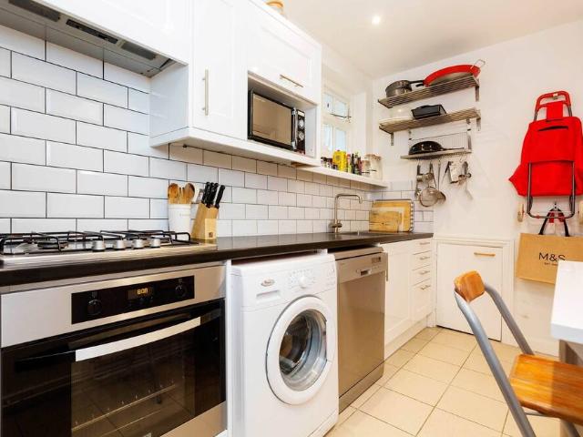 London, SW7 4HW, United Kingdom | 3 bed house for rent #95950222 | Rentberry