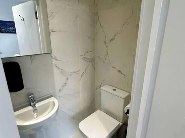London, SW8 1AA, United Kingdom | Studio apartment for rent #165859550 | Rentberry