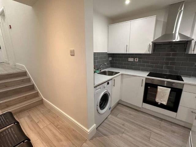 London, SW8 1RH, United Kingdom | 1 bed house for rent #168613254 | Rentberry