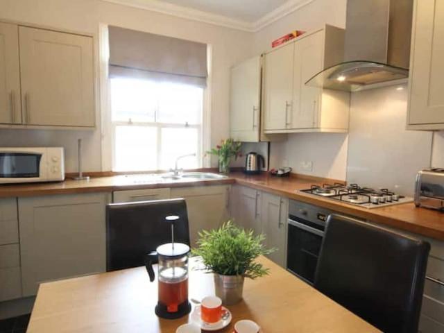 London, SW8 3NP, United Kingdom | 2 bed townhouse for rent #136489100 | Rentberry