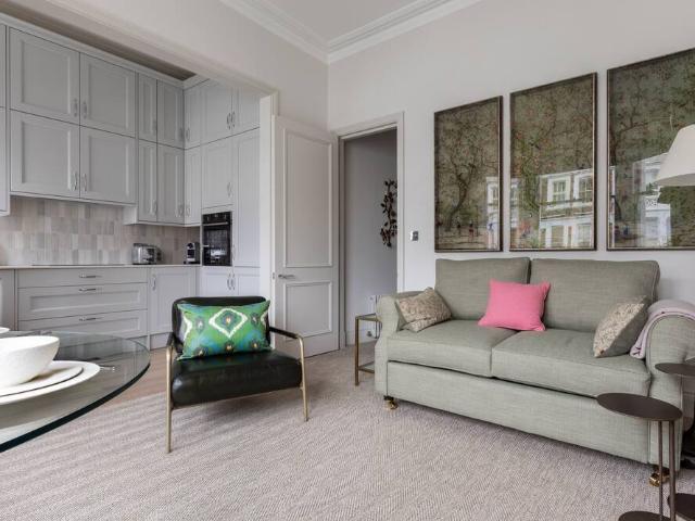 London, SW10 9BS, United Kingdom | 3 bed apartment for rent #176023638 | Rentberry