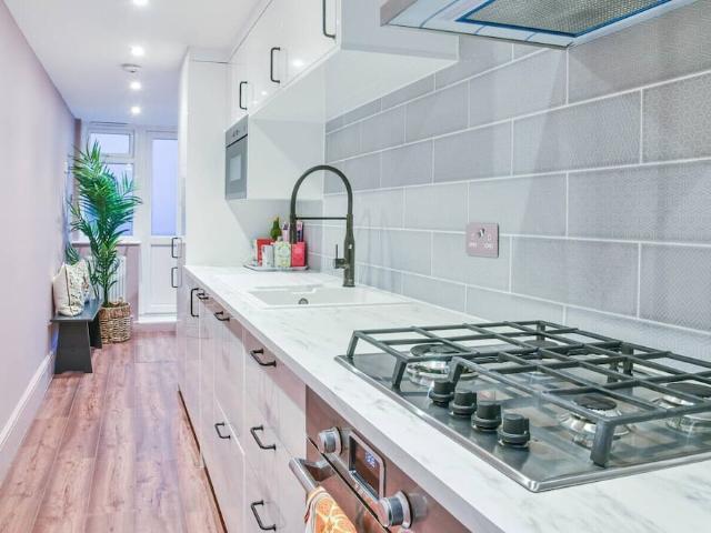 London, SW11 5SH, United Kingdom | 2 bed apartment for rent #96081948 | Rentberry