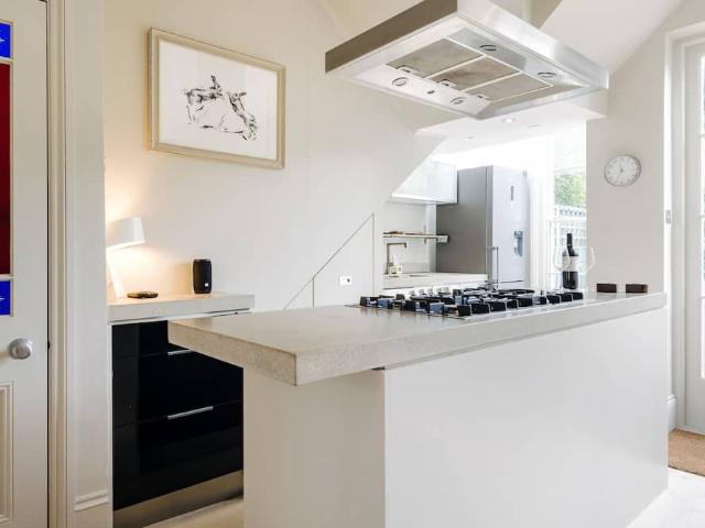 London, SW11 6DR, United Kingdom | 3 bed townhouse for rent #96127477 | Rentberry