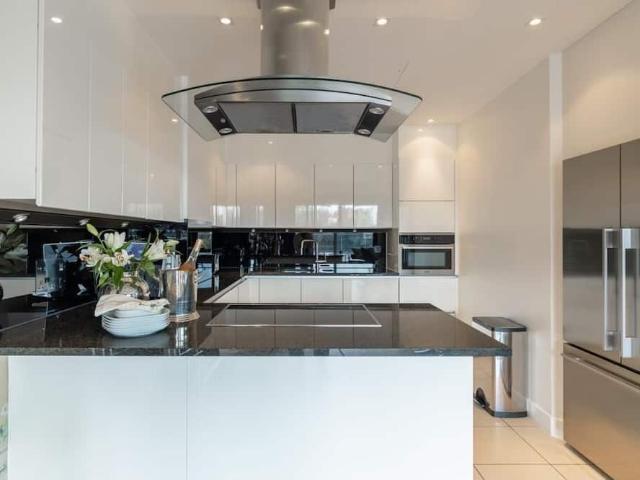 London, SW11 8NZ, United Kingdom | 2 bed apartment for rent #170424077 | Rentberry