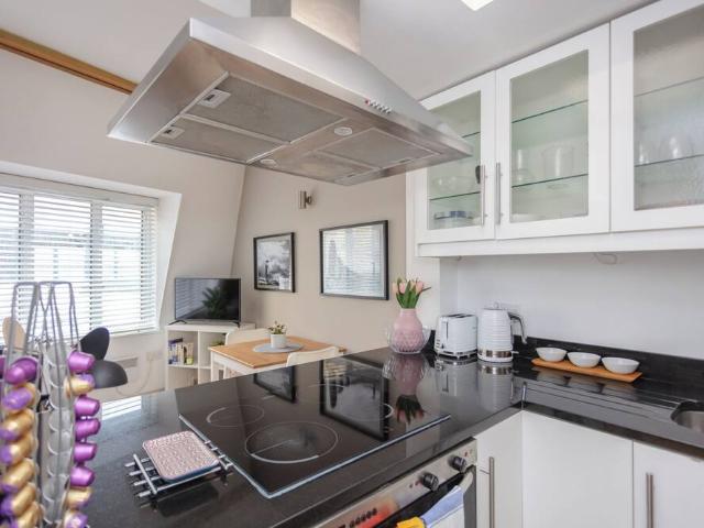 London, SW11 1HP, United Kingdom | 1 bed townhouse for rent #96383005 | Rentberry