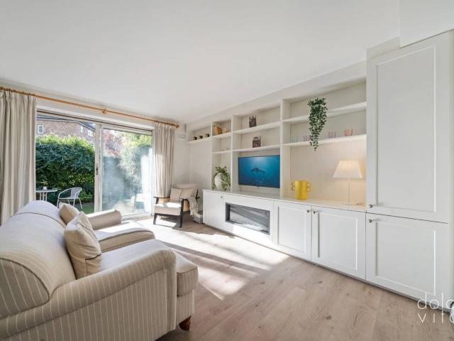 London SW11 | Apartment | 2 Bedrooms | 1 Bathrooms | 647 sqft | Ref: 86392433