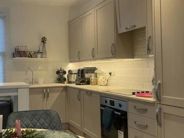 London, SW12 8AB, United Kingdom | 3 bed apartment for rent #121458880 | Rentberry