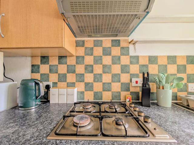 London, SW12 0DG, United Kingdom | 2 bed apartment for rent #168036281 | Rentberry