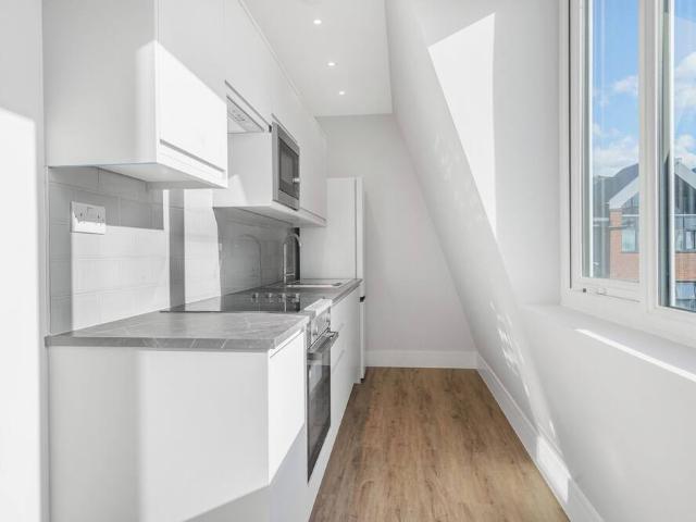 London, SW17 0RT, United Kingdom | 2 bed apartment for rent #168030737 | Rentberry