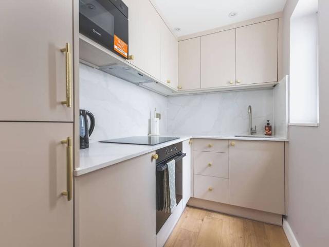 London, SW15 1JP, United Kingdom | 2 bed townhouse for rent #171234284 | Rentberry