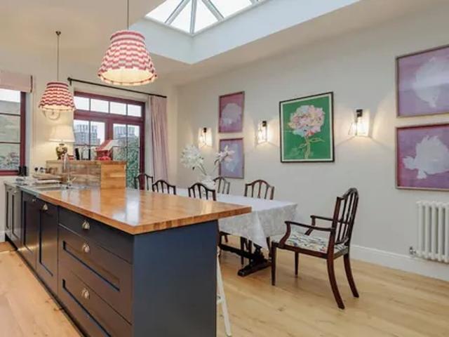 London, SW18 1BH, United Kingdom | 3 bed house for rent #165011159 | Rentberry