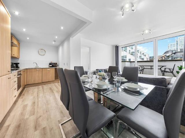 London, SW18 1GG, United Kingdom | 3 bed duplex for rent #123942539 | Rentberry
