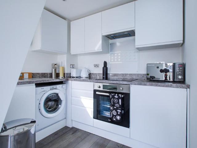 London, SW18 2BE, United Kingdom | 1 bed apartment for rent #170087345 | Rentberry