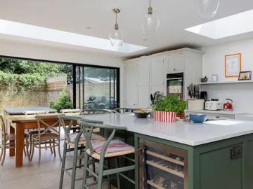 Southfields, SW18, Battersea Reach, London, Greater London