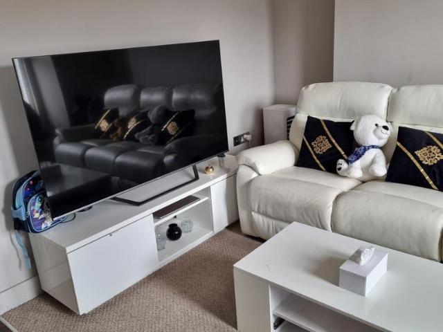 London SW19 1 bed in a house share to rent £975 pcm £225 pw