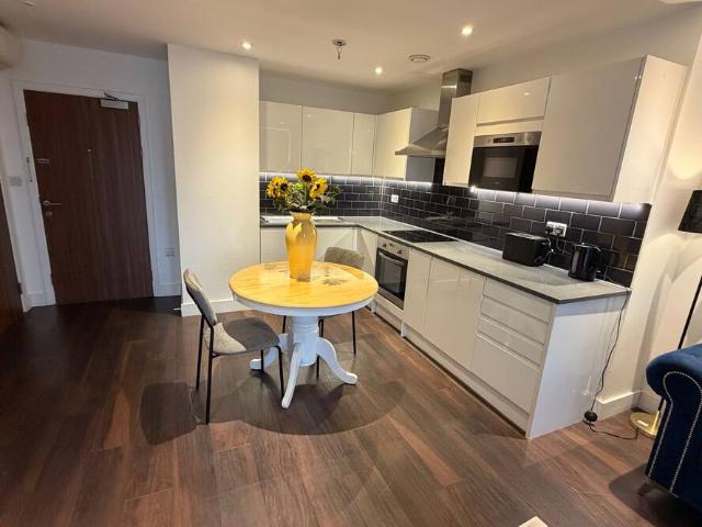 London, SW19 2FA, United Kingdom | 1 bed apartment for rent #169901227 | Rentberry