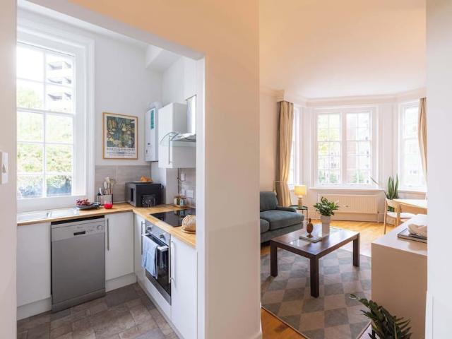 London, SW1P 4AD, United Kingdom | 2 bed apartment for rent #135664009 | Rentberry