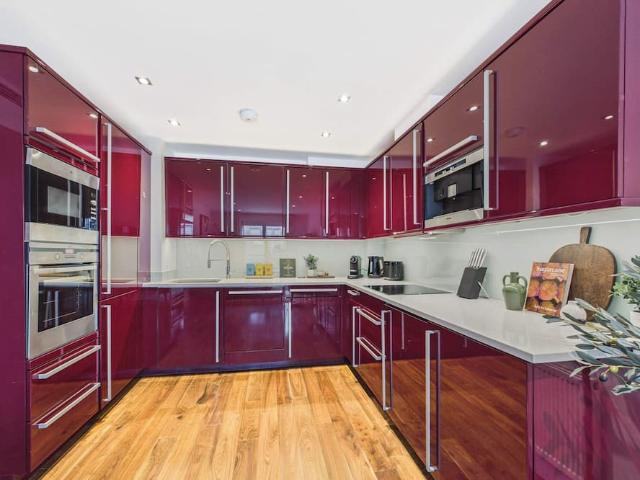 London, SW1P 2BA, United Kingdom | 3 bed apartment for rent #170424876 | Rentberry