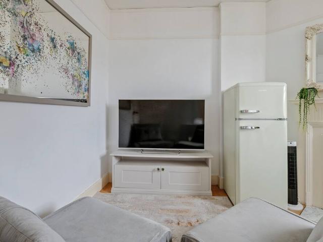 London, SW1P 3BP, United Kingdom | 1 bed apartment for rent #164928794 | Rentberry
