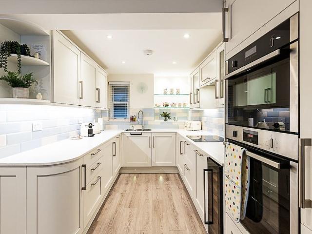 London, SW1V 1HN, United Kingdom | 3 bed townhouse for rent #164252841 | Rentberry