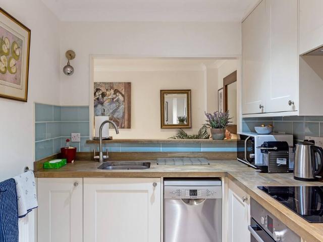 London, SW1V 1RP, United Kingdom | 2 bed apartment for rent #96128225 | Rentberry