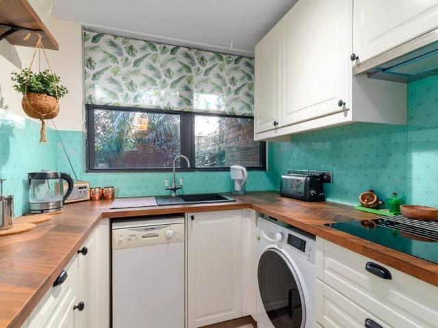 London, SW1V 2QT, United Kingdom | 2 bed townhouse for rent #95643266 | Rentberry