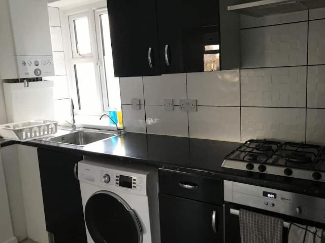 London, SW2 1RF, United Kingdom | 2 bed apartment for rent #165017844 | Rentberry