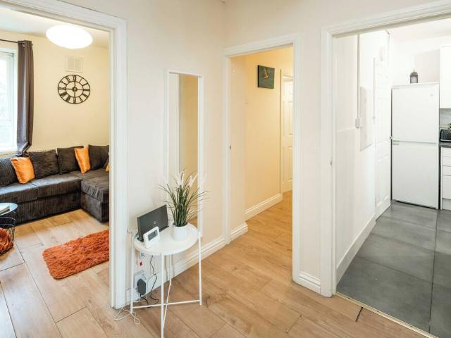 London, SW2 2HT, United Kingdom | 4 bed house for rent #147402213 | Rentberry