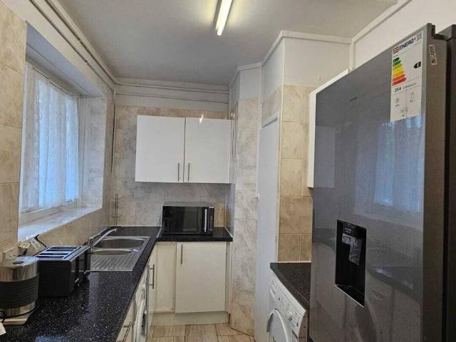 London, SW2 3BZ, United Kingdom | 2 bed apartment for rent #165078276 | Rentberry