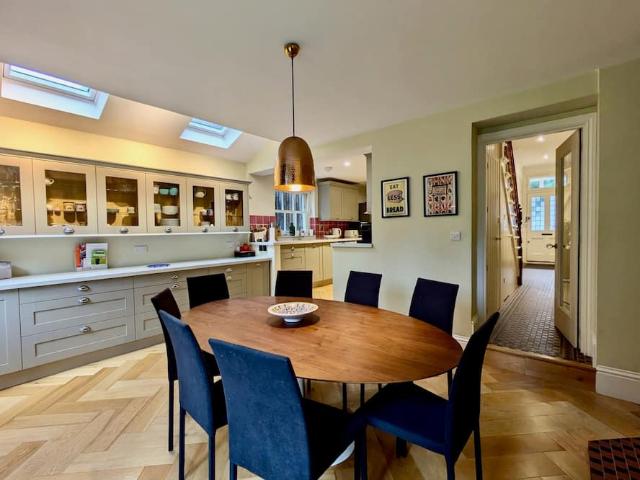 London, SW2 3DN, United Kingdom | 5 bed house for rent #164873110 | Rentberry