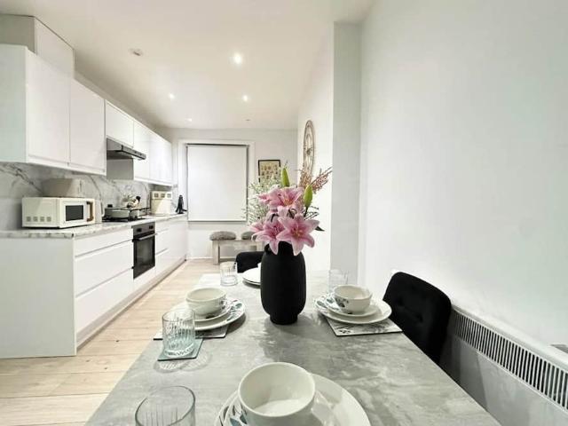 London, SW3 1NU, United Kingdom | 3 bed apartment for rent #172275459 | Rentberry