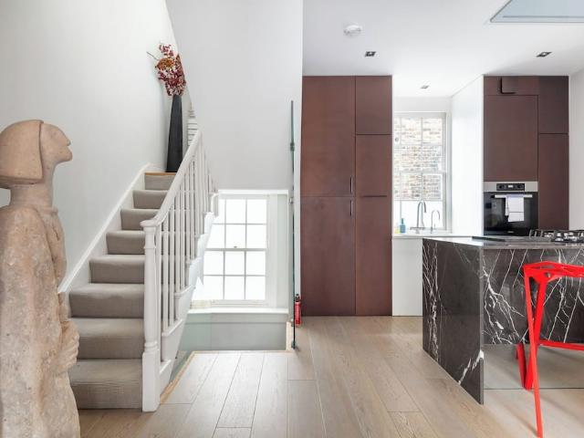 London, SW3 4BP, United Kingdom | 2 bed duplex for rent #168022690 | Rentberry