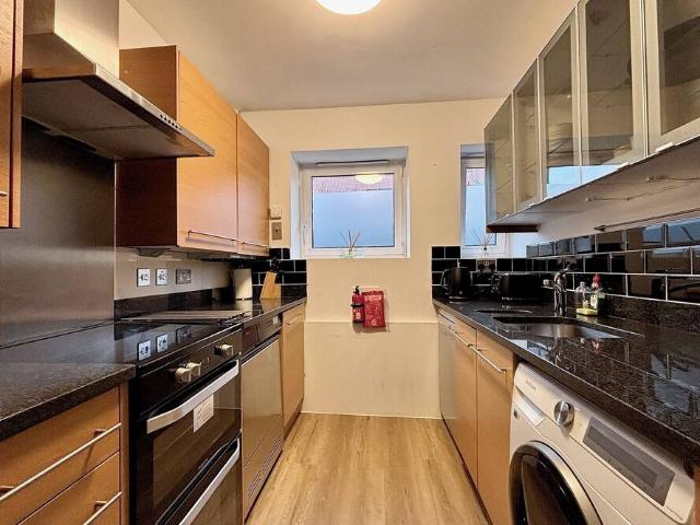 London, SW3 5SD, United Kingdom | 3 bed apartment for rent #147750353 | Rentberry