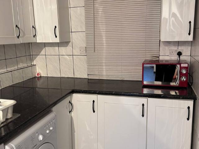 London, RM8 1PL, United Kingdom | 4 bed house for rent #147766575 | Rentberry