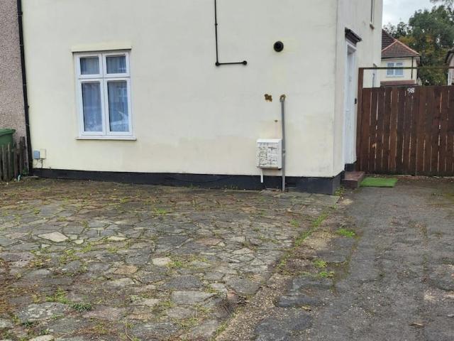 London, RM9 6BD, United Kingdom | 2 bed house for rent #160258548 | Rentberry