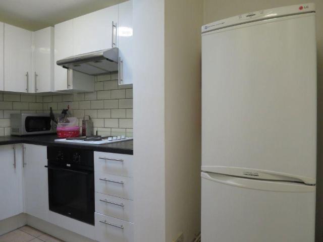 London Road 3 bed flat to rent £2,550 pcm £588 pw