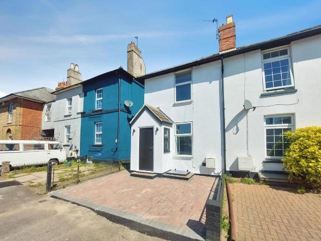 London Road, Teynham, Sittingbourne, Kent ME9, 2 bed semi detached house to rent, £1,450 pcm | PrimeLocation
