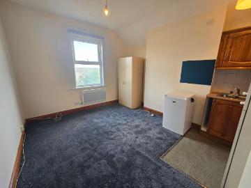 London Road, Tooting SW17, Studio to rent, £995 pcm | PrimeLocation